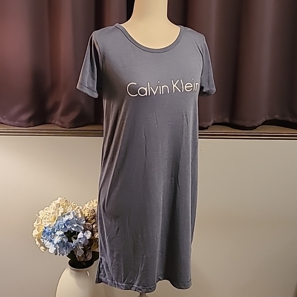 Calvin Klein Gray Sleepshirt - Medium